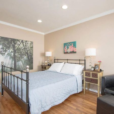 The Burbank Sanctuary - Be Pampered - Full Kitchen Apartment Exterior foto
