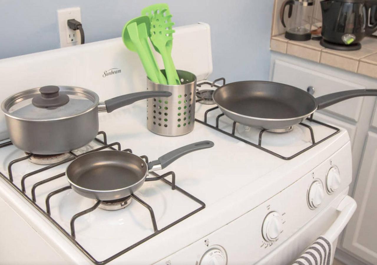 The Burbank Sanctuary - Be Pampered - Full Kitchen Apartment Exterior foto